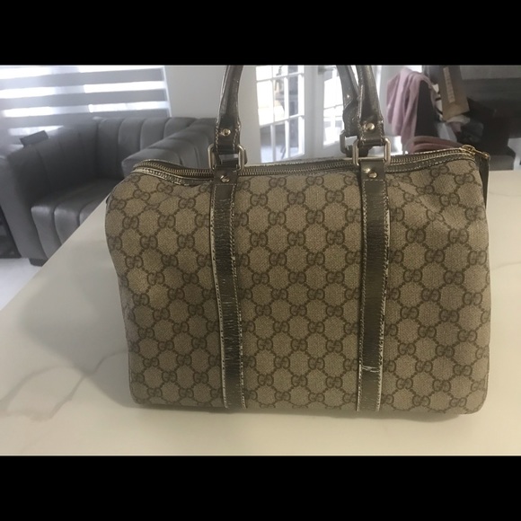 Authentic Gucci Boston Monogram GG Bag - Picture 2 of 14